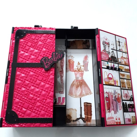 Barbie Fashionista Wardrobe Closet Carrying Case and Barbie Doll - Picture 7 of 13